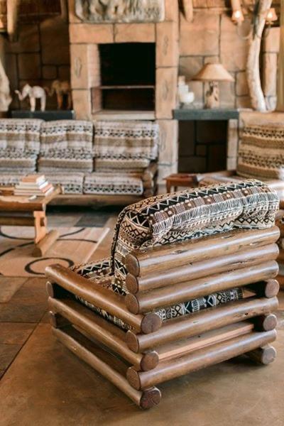 Tshukudiba Game Lodge Tom Burke Exterior foto